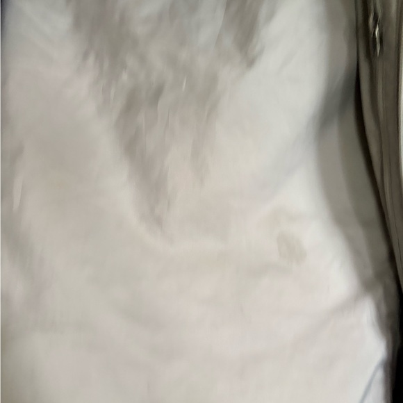 Patagonia Women's Light Silver Quilted Puffer Jacket - Picture 6 of 11